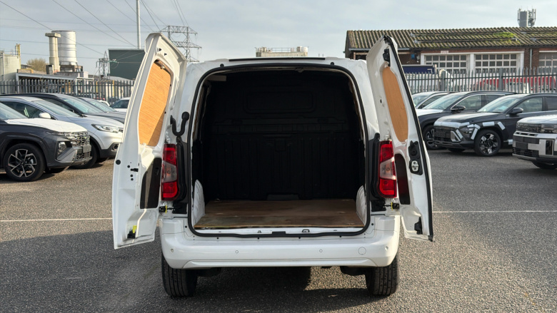 Vauxhall Combo Cargo Combo L1 Diesel 2300 1.5 Turbo D 100ps H1 Sportive Van